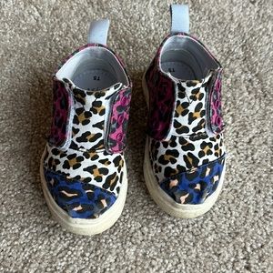 TOMS multicolor cheetah print Sz:T5